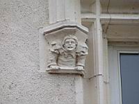 Blois, Chateau, Aile Louis XII, Cul-de-lampe, Homme moustachu